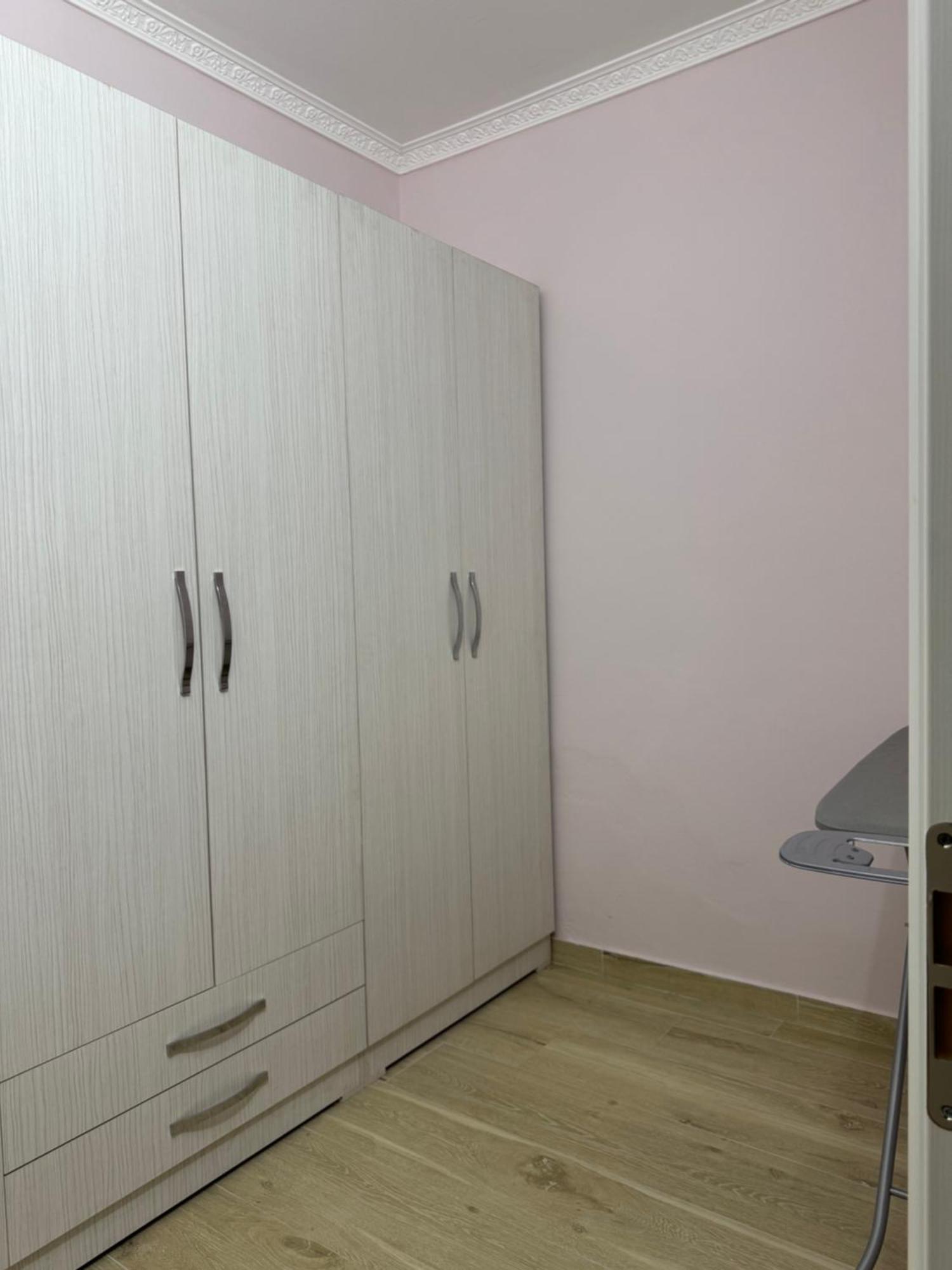 Spacious 2br Walk In Closet Stunning Sunset Views Appartement Durrës
